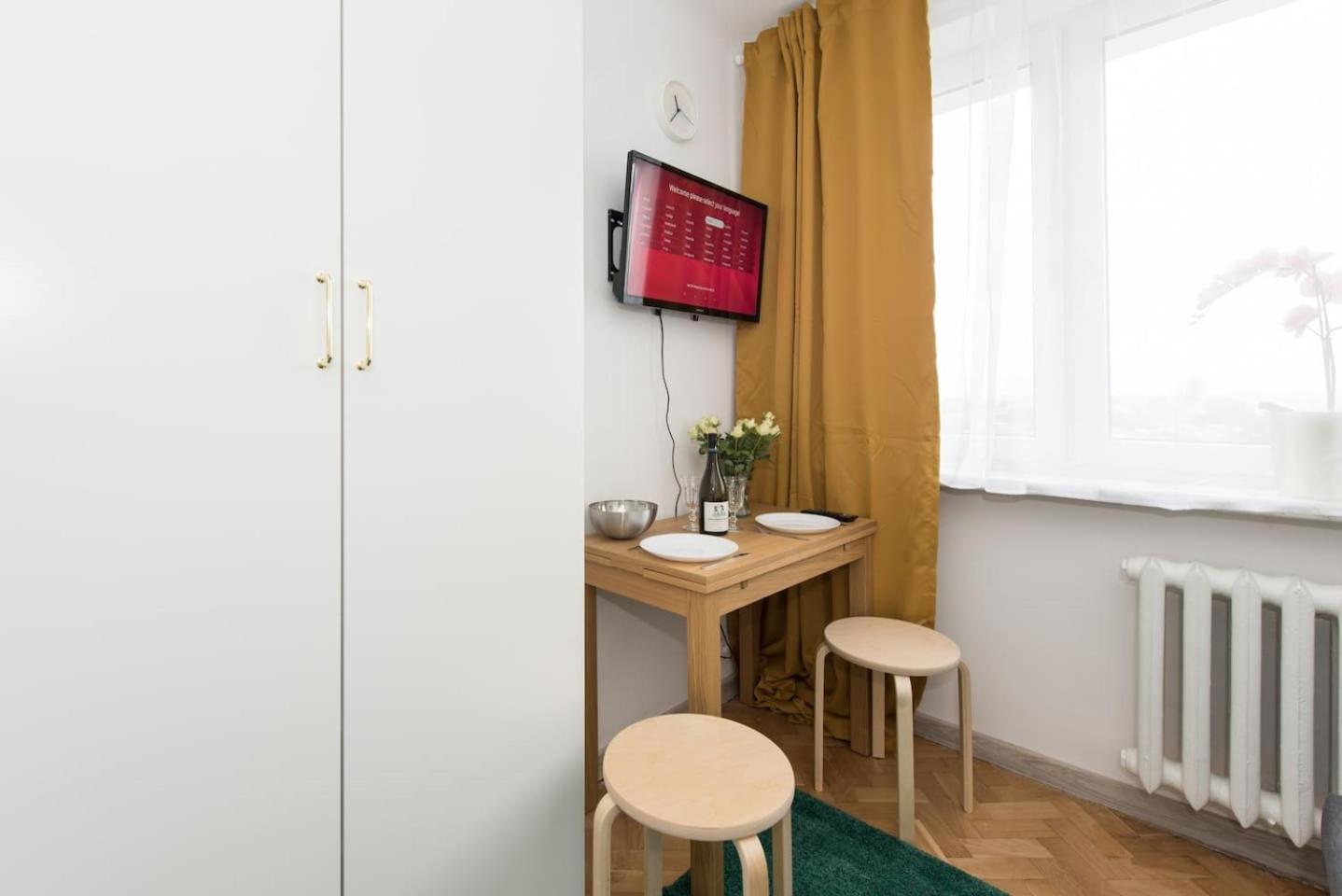 Superapart Belwederska Room B Ministudio Варшава Экстерьер фото